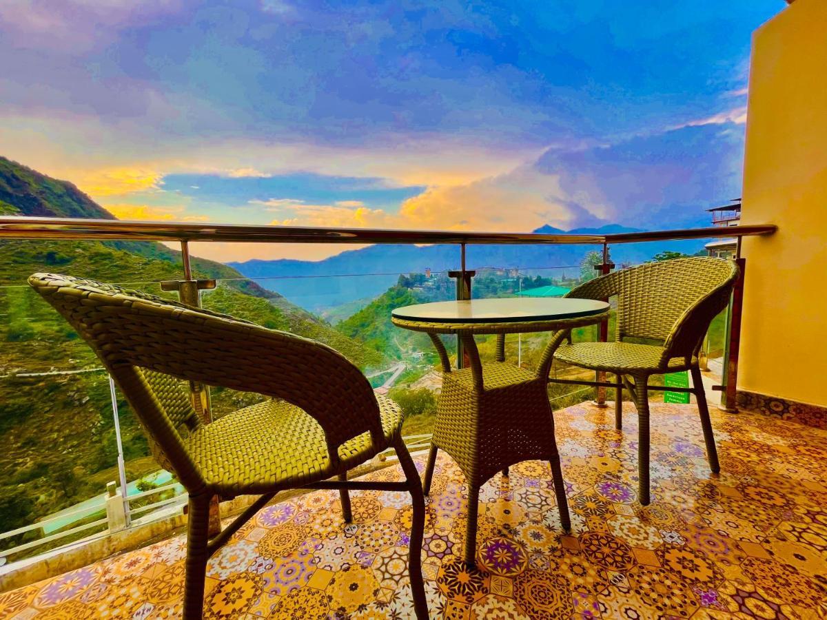 Hotel Kempty - A Boutique Hotel, Мусори Екстериор снимка