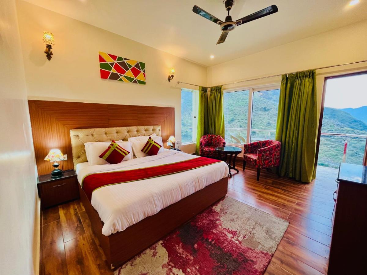 Hotel Kempty - A Boutique Hotel, Мусори Екстериор снимка