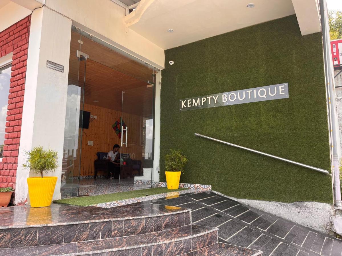 Hotel Kempty - A Boutique Hotel, Мусори Екстериор снимка