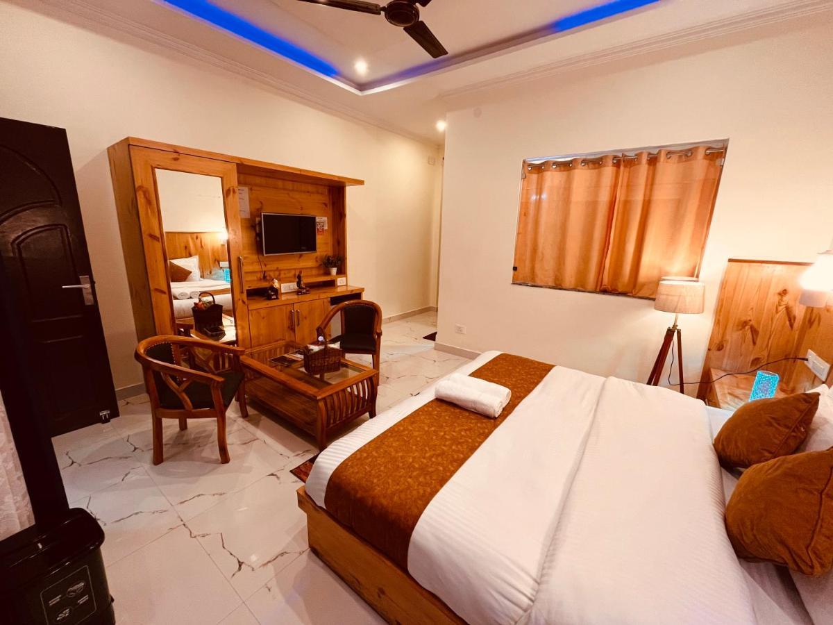 Hotel Kempty - A Boutique Hotel, Мусори Екстериор снимка