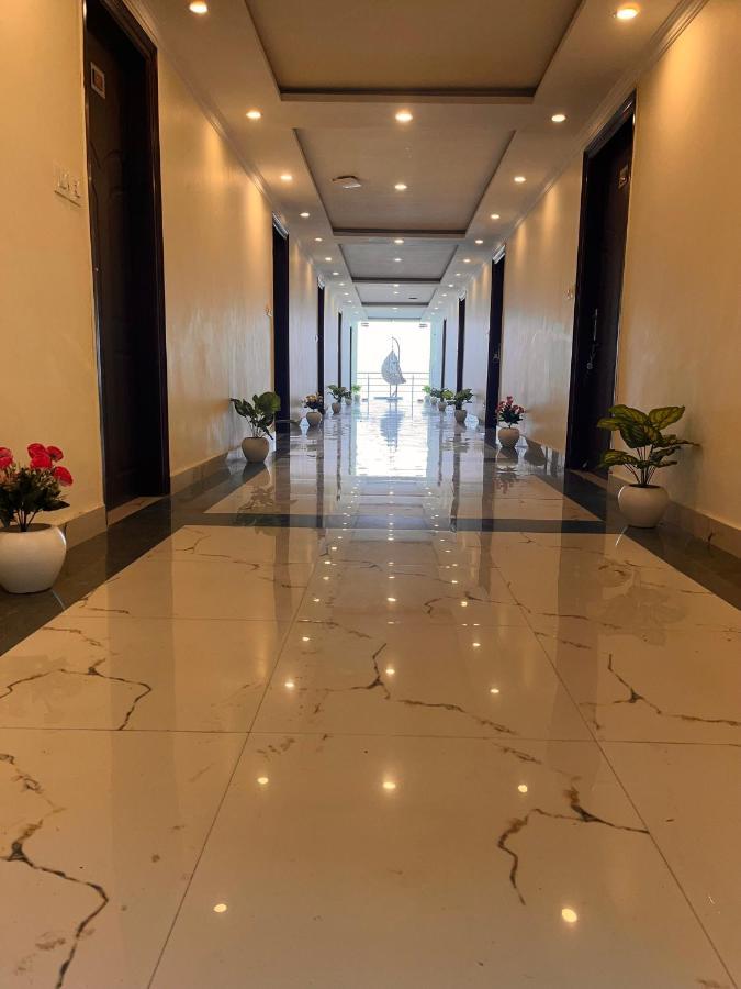Hotel Kempty - A Boutique Hotel, Мусори Екстериор снимка
