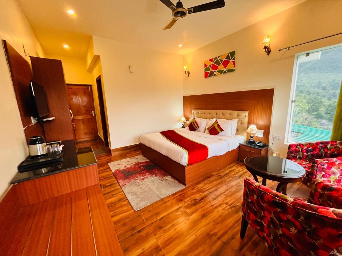 Hotel Kempty - A Boutique Hotel, Мусори Екстериор снимка